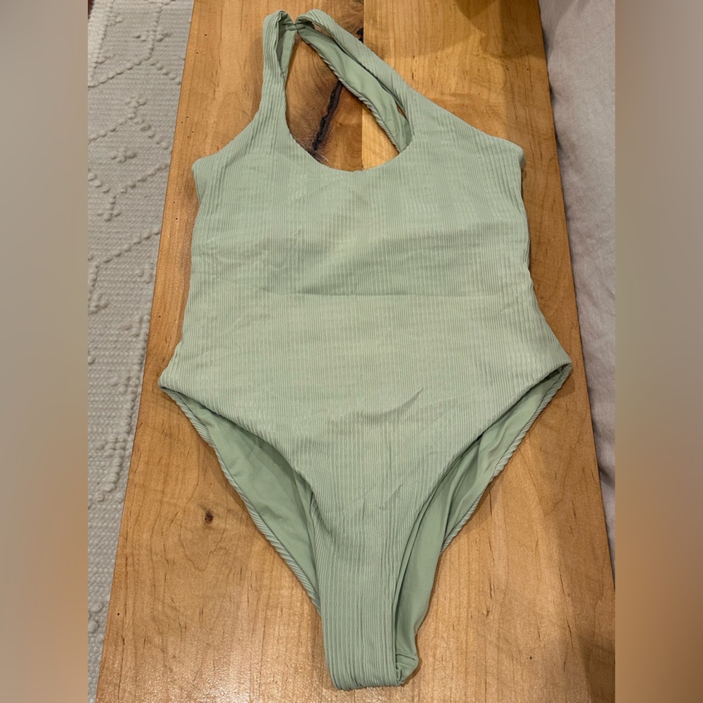 L*space Phoebe One Shoulder Rib One Piece Swimsuit